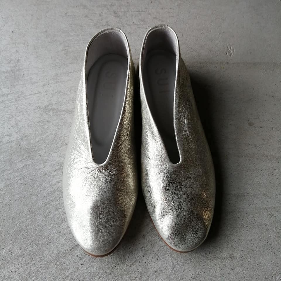 SUI V ballet shoes Silver | nagaya.project